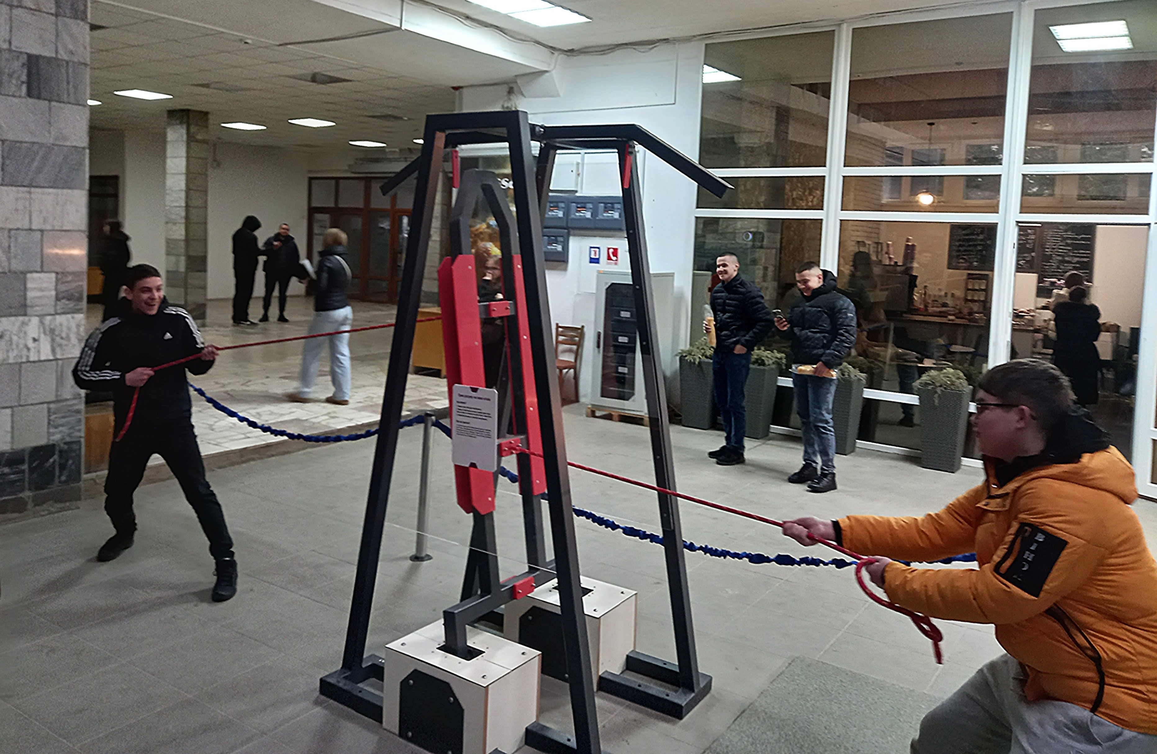 Навчальний хаб «Charge of Physics» сприяє популяризації STEM-освіти